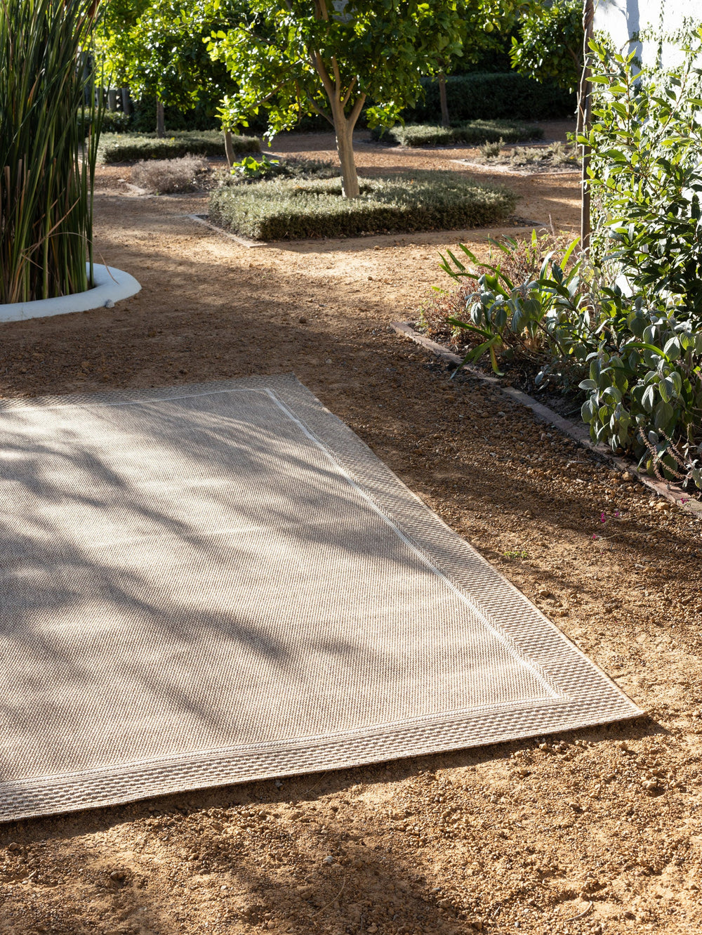 Sundeck Rug in Oatmeal - Hertex Haus Online - badge_fully_outdoor